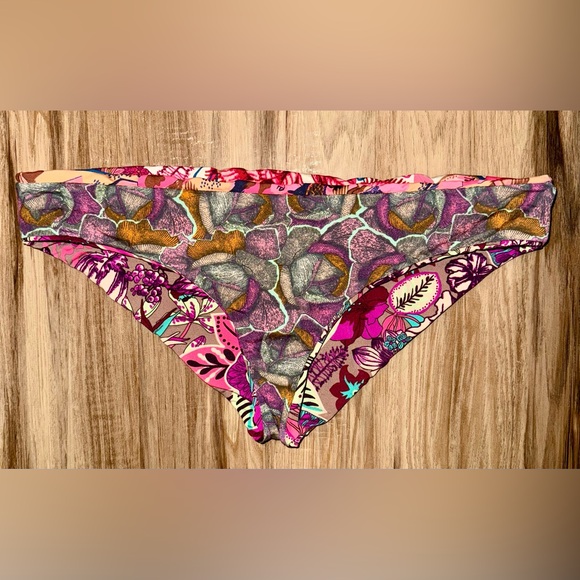 EUC 𝑴𝒂𝒂𝒋𝒊 𝑟𝑒𝑣𝑒𝑟𝑠𝑖𝑏𝑙𝑒 𝑏𝑖𝑘𝑖𝑛𝑖 𝑏𝑜𝑡𝑡𝑜𝑚 - Picture 7 of 10